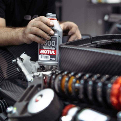Motul MTL100949 8068HL RBF 600 Factory Line Dot-4 100 Percent Synthetic Racing Brake Fluid-600, 500. ml - Track Minded HPDE, LLC