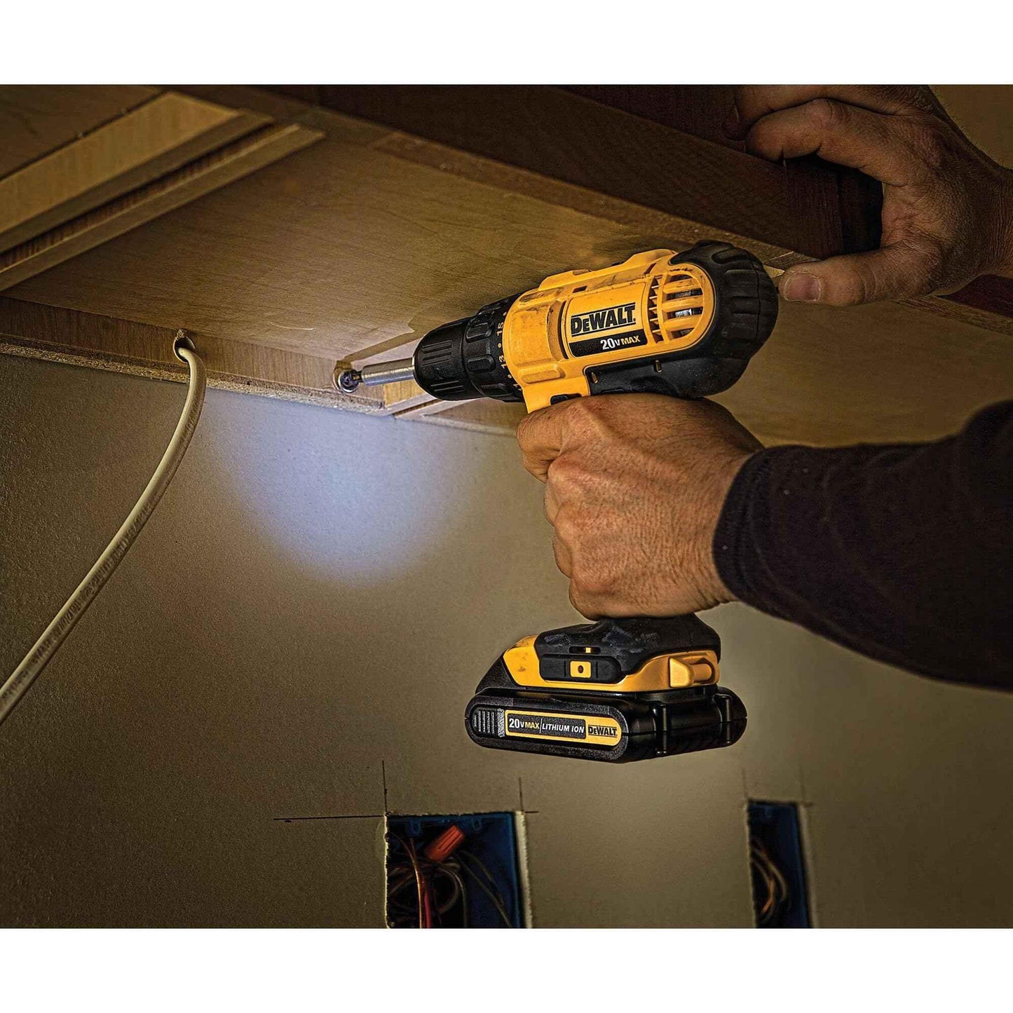 DEWALT 20V Max Cordless Drill/Driver Kit, 2 Batteries and Charger Included (DCD771C2) - Track Minded HPDE, LLC